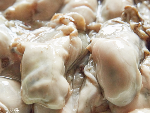 生蚝肉怎么样才是新鲜,生蚝肉怎么样做好吃