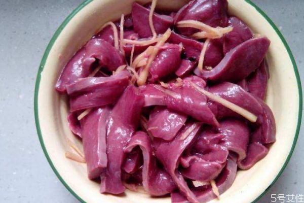 牛心菜是酸性还是碱性,牛碱性和人碱性的区别