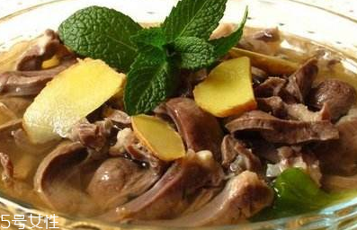 猪心老人可以吃吗,老人吃猪心有什么好处