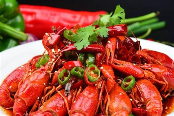 小龙虾用啤酒煮孕妇可以吃吗?,啤酒做的小龙虾孕妇能吃吗