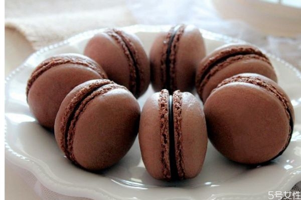 法式马卡龙的制作技巧有什么呢(法式马卡龙的做法)