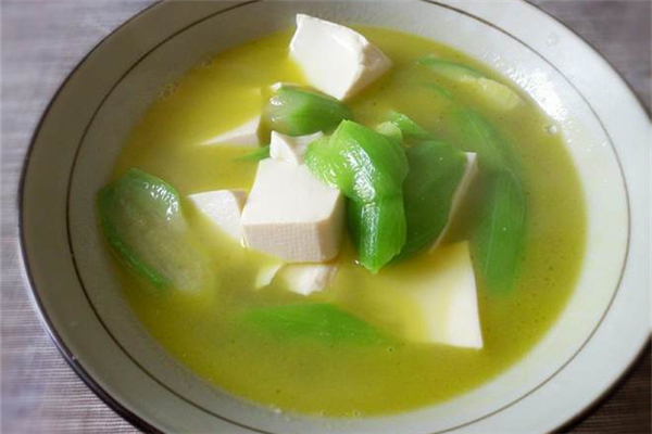 丝瓜可以下奶吗功效怎么样,丝瓜真的可以下奶吗