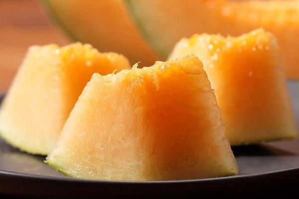 哈密瓜孕妇可以吃吗前三个月,哈密瓜孕妇可以吃吗?