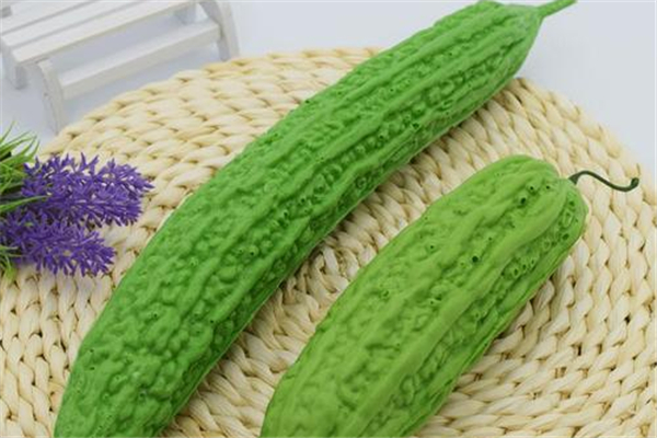 苦瓜怎样吃减肥效果好,苦瓜怎么吃减肥最快