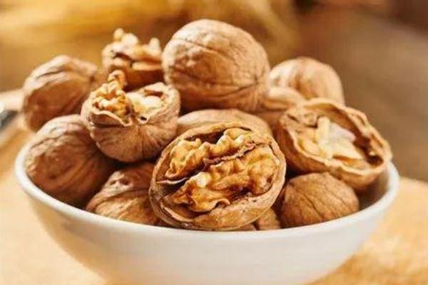 什么核桃补脑效果好一点,吃什么核桃补脑最好