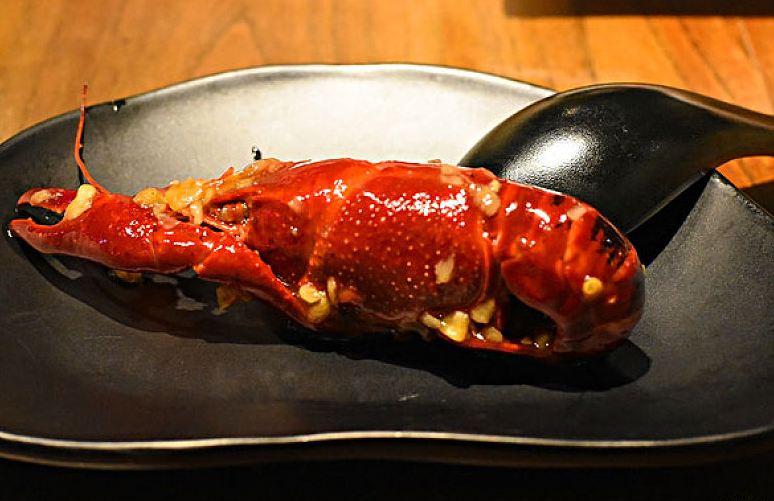 小龙虾虾头能吃吗怎么吃,小龙虾虾头能吃吗?