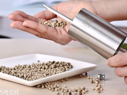 白胡椒对胃好吗,白胡椒养胃还是伤胃 白胡椒对胃好吗,白胡椒养胃还是伤胃