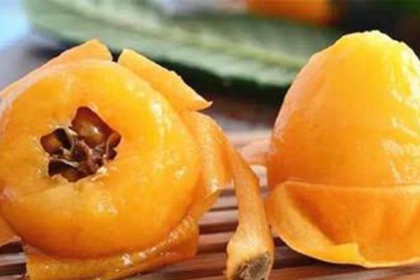 直接吃枇杷能治咳嗽吗?,枇杷对咳嗽有用吗