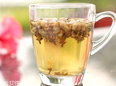 梅花泡水的功效和作用,梅花泡水喝 梅花泡水的功效和作用,梅花泡水喝