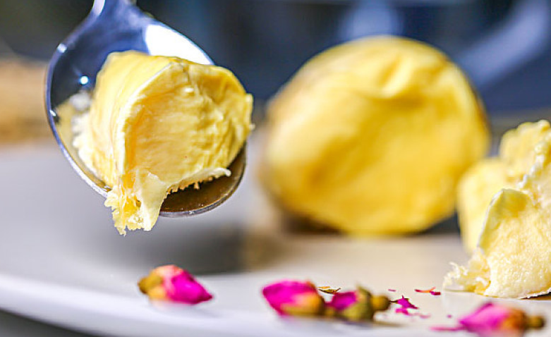 女人吃榴莲有什么好处,女性吃榴莲最佳时间月经期间可以吃吗