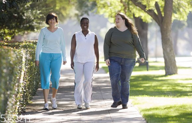 走路减肥时注意什么(减肥走路的正确方法)