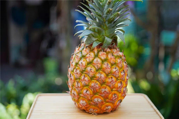 凤梨上火吗吃多了,吃一个凤梨上火吗 凤梨上火吗吃多了,吃一个凤梨上火吗