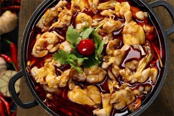 牛蛙和田鸡的区别,牛蛙和田鸡的区别图片