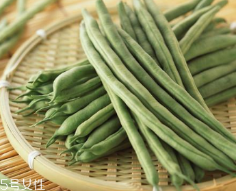 芸豆能和土豆一起吃吗,香菇和芸豆土豆可以一起炖着吃吗