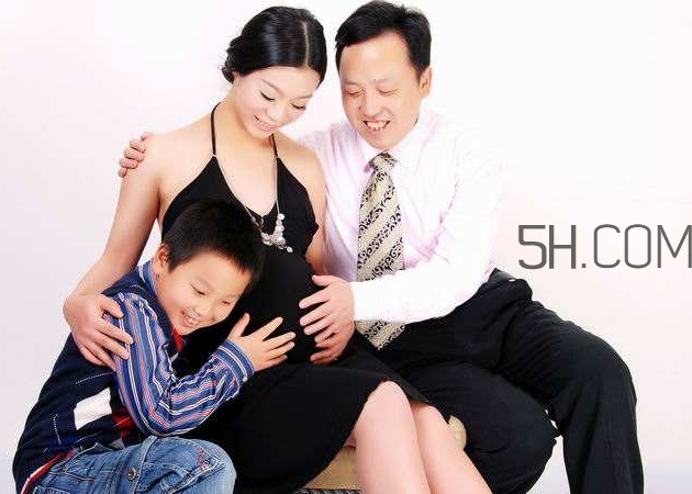 眼影老是晕妆怎么办,画眼影容易晕妆怎么办