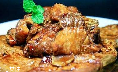 青鱼和鲅鱼哪个更好吃,青鱼好吃还是鲅鱼好吃