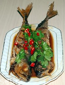 青鱼能和虾一起吃吗,青虾和什么不能一起吃