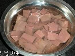 鸡血好吃还是鸭血好吃,鸡血好还是鸭血好