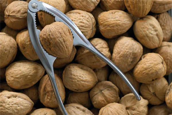 核桃可以放多久,如何保存,剥出来的核桃可以放多久