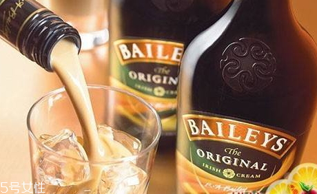 百利甜酒开封后能放多久,百利甜酒没开封过期能喝不