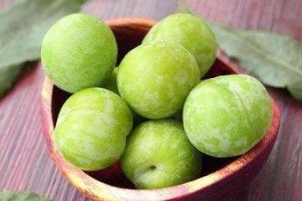 李子糖分高吗?,桃子是低糖还是高糖水果 李子糖分高吗?,桃子是低糖还是高糖水果