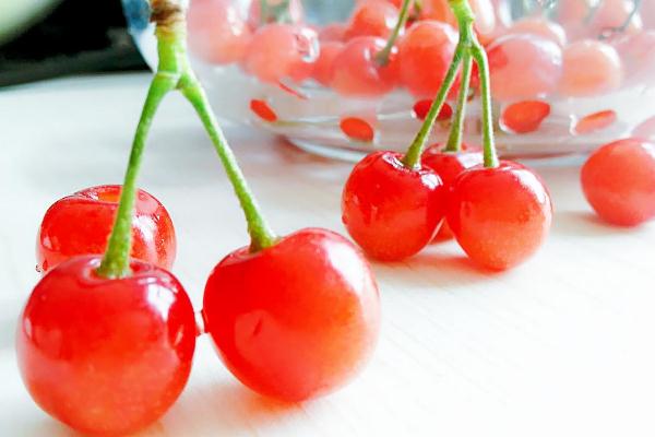 樱桃如何去核,樱桃如何去果核