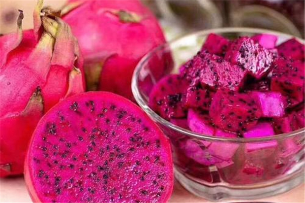 红火龙果和白火龙果哪个好种?,白火龙果还是红龙果好