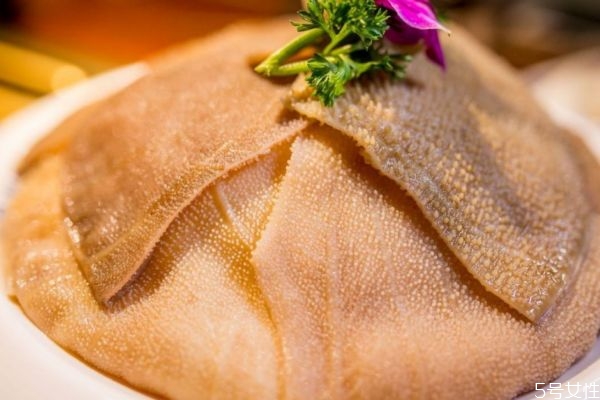 吃毛肚有什么注意的吗(吃毛肚的禁忌)