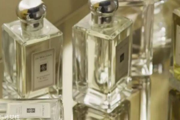 倩碧维c粉使用感受(倩碧维c精华效果怎么样)