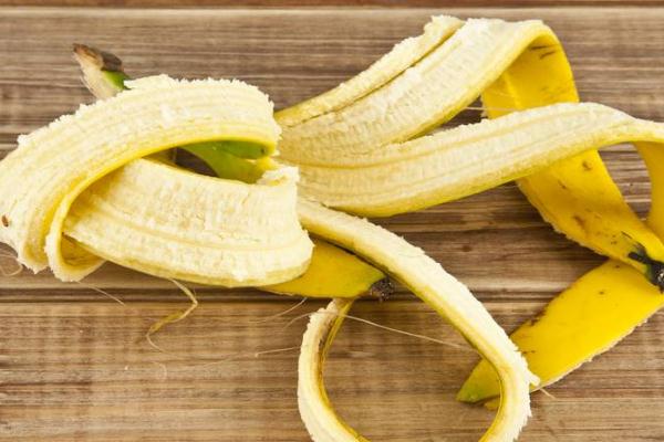 香蕉皮要怎么吃,香蕉皮怎么吃才对