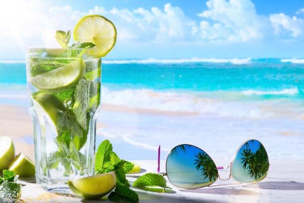 柠檬汁可以直接敷脸吗,用柠檬汁敷脸好吗