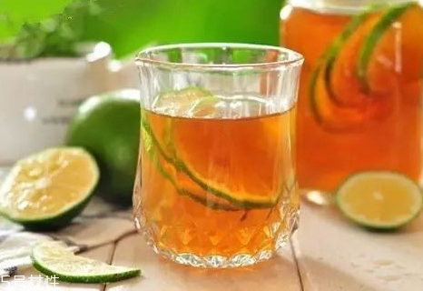 柠檬红茶可以加蜂蜜吗,红茶加蜂蜜柠檬的功效和作用及禁忌