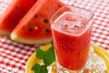 西瓜汁有什么营养,西瓜和什么榨汁比较好喝