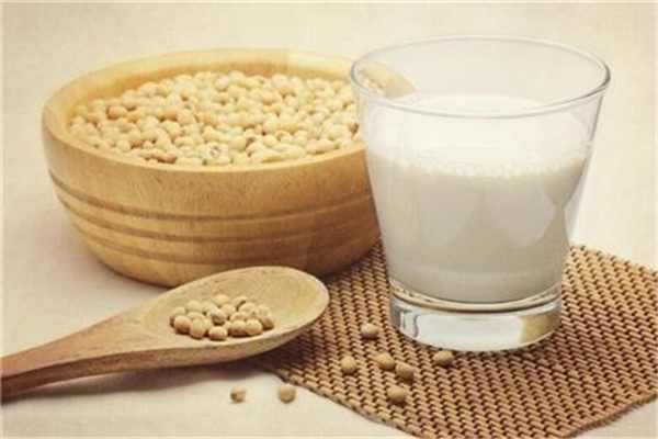 豆浆里含有雌激素吗,豆浆中的雌激素会对女性有什么影响