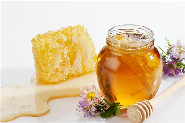 蜂蜜会升高血糖吗?,蜂蜜会使血糖升高吗