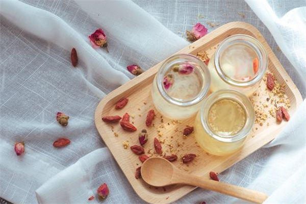 燕窝干的好还是即食的好,即食燕窝什么牌子好