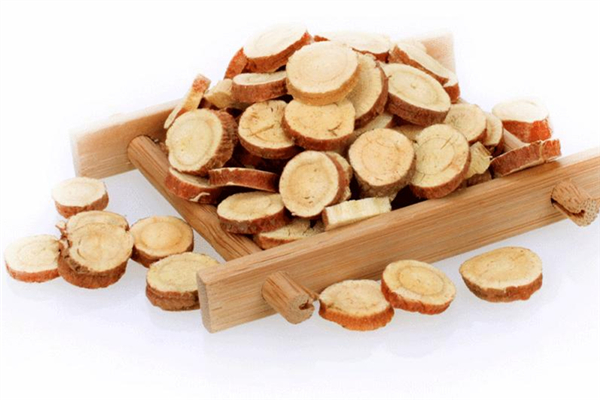 什么草药能治咳嗽,口含甘草能治咳嗽吗