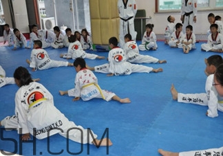 巧用绿豆粉面膜(绿豆面膜怎么用)