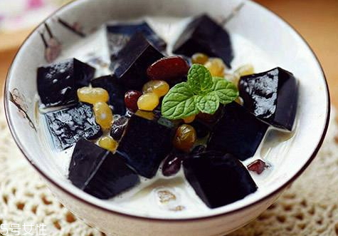 吃仙草冻会胖吗,吃仙草冻会不会胖