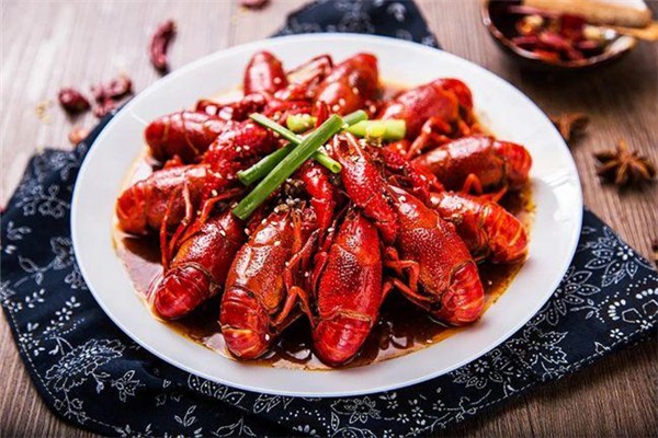 小龙虾的嘌呤含量高吗,龙虾含嘌呤高不高