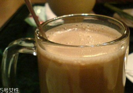 伯爵奶茶和阿萨姆奶茶哪个更好喝?,阿萨姆奶茶和伯爵奶茶区别