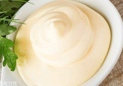 好吃的蛋黄酱,蛋黄酱可以做什么美食