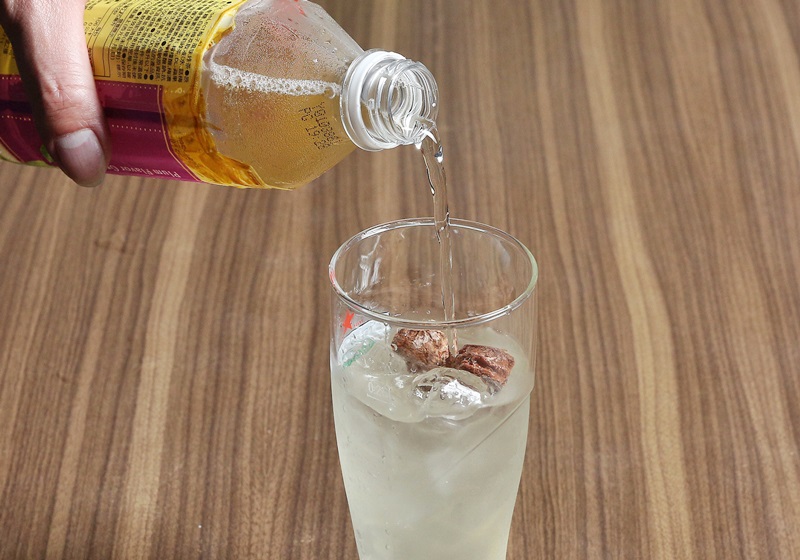 怎样打开椰子吃椰肉,青椰子怎么打开喝椰汁