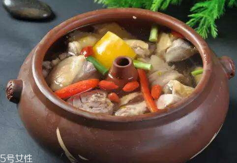 汽锅鸡的做法和配料,黄焖鸡制作 汽锅鸡的做法和配料,黄焖鸡制作