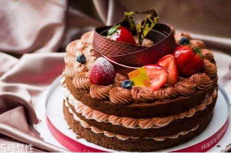 蛋糕的尺寸是怎么算的,蛋糕的尺寸对照表 蛋糕的尺寸是怎么算的,蛋糕的尺寸对照表