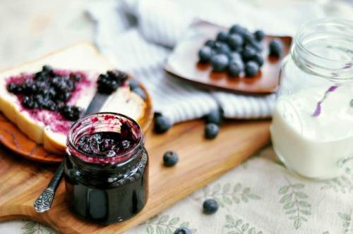 蓝莓果酱的功效和作用,蓝莓酱有什么作用和效果