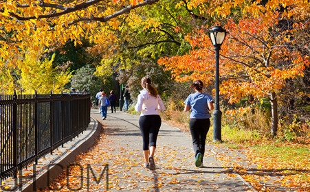 男士护肤品先涂乳液还是先拍水(男士先用水还是先用乳液) 男士护肤品先涂乳液还是先拍水(男士先用水还是先用乳液)