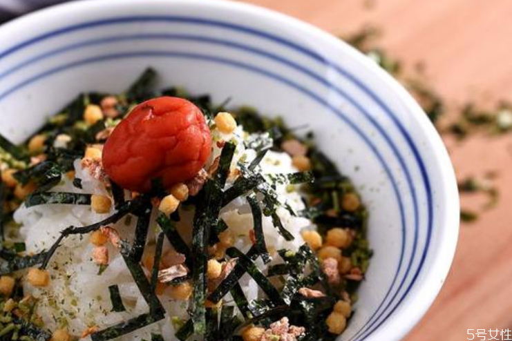 茶泡饭用什么米,茶水泡米饭