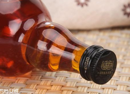 五加皮酒配方,五加皮酒怎么制作