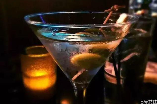 边车鸡尾酒多少度,边车鸡尾酒度数